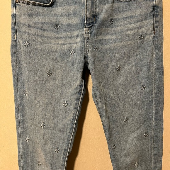 LOFT Blue Ankle Cropped Jeans with Subtle Floral Embroidery - Picture 2 of 10